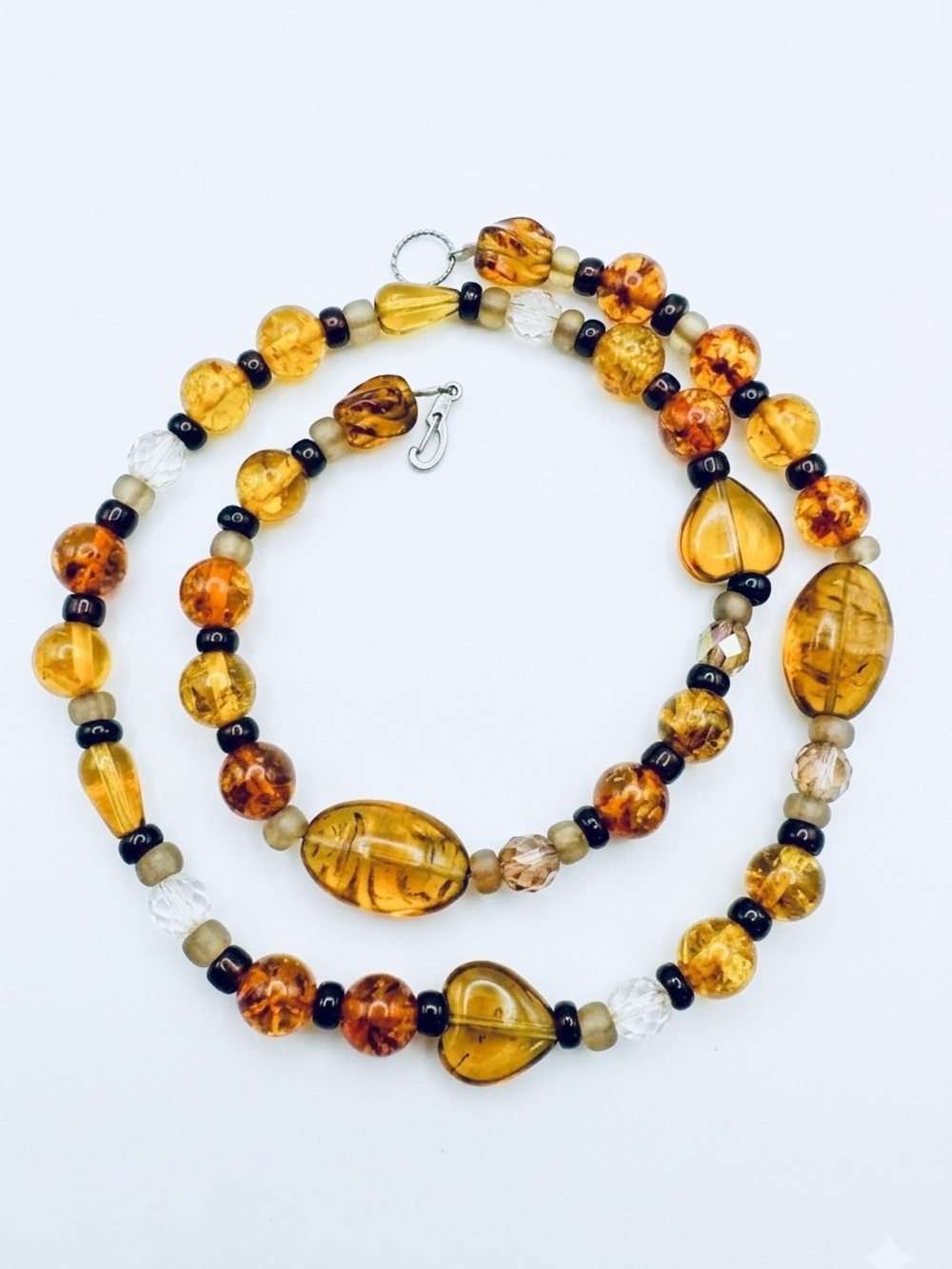 Vintage Style Faux Amber Beaded Necklace 22” Multi-Tonal Resin Statement